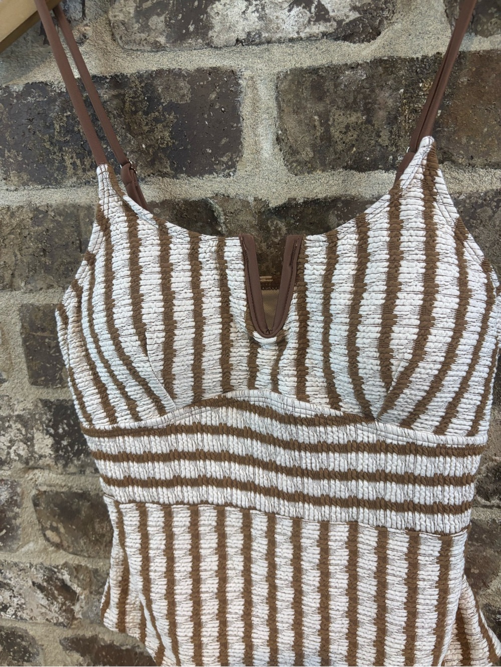 SHEIN Swim Striped Textured One-Piece Swimsuit in Cream and Brown Size M - Picture 3 of 9